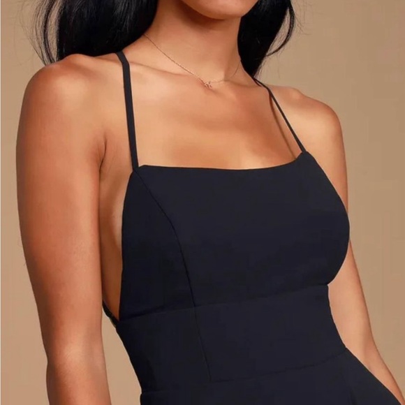 Black backless dress, size small…perfect for Prom! - Picture 3 of 4